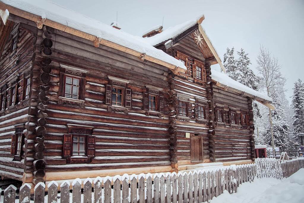 Малые Корелы. Olga Kruglova from Moscow, Russia, CC BY 2.0 https://creativecommons.org/licenses/by/2.0, via Wikimedia Commons