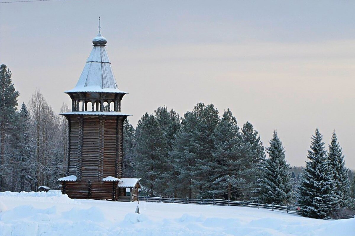 Колокольня из с. Кулига Дракованово. Sterlady88, CC BY-SA 4.0 https://creativecommons.org/licenses/by-sa/4.0, via Wikimedia Commons