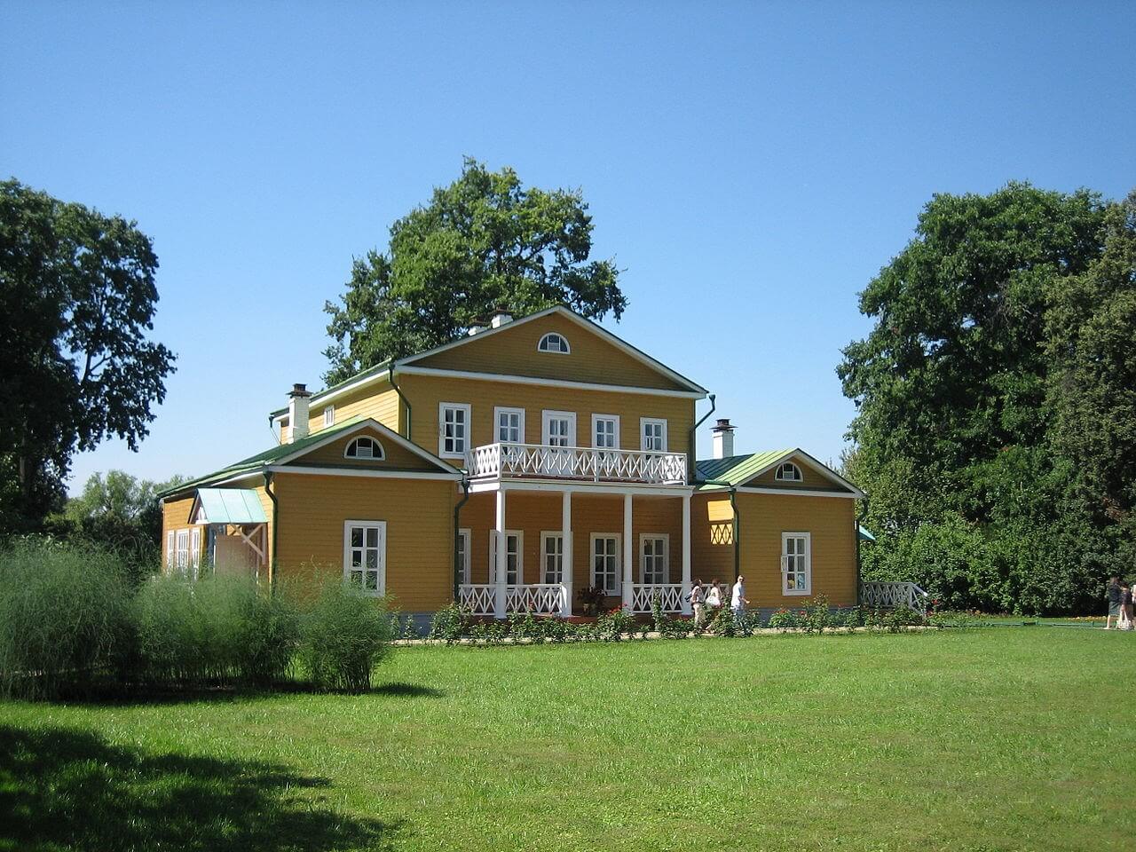 Тарханы. Владимир Шеляпин, CC0, via Wikimedia Commons