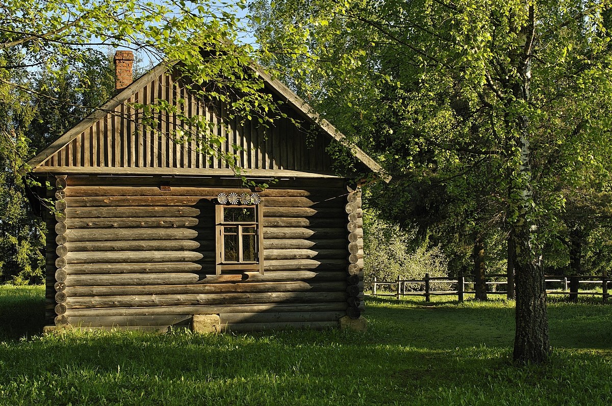 Дом на хуторе Загорье, фото: Grabor, CC BY-SA 4.0 https://creativecommons.org/licenses/by-sa/4.0, via Wikimedia Commons