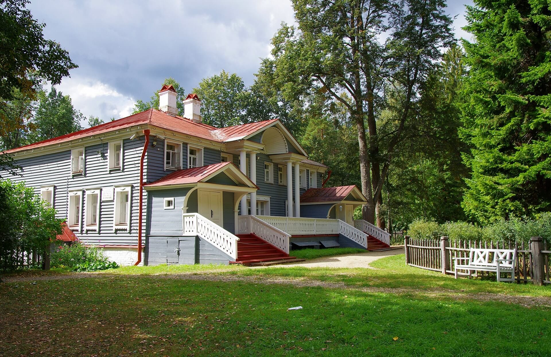 Дом, в котором жил А.Н.Островский в 1867-1886 гг. Anna Zayka, CC BY-SA 4.0 https://creativecommons.org/licenses/by-sa/4.0, via Wikimedia Commons