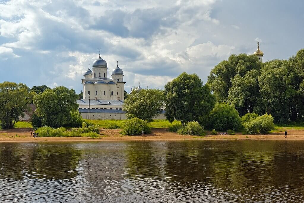 Юрьев монастырь. Фото: Alexxx1979, CC BY-SA 4.0 https://creativecommons.org/licenses/by-sa/4.0, via Wikimedia Commons